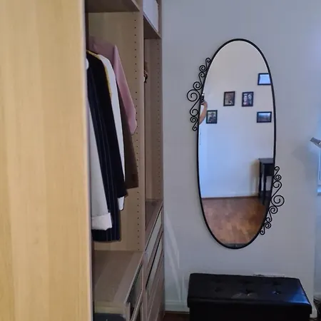 Gemuetliches Zimmer In Einer Altbauwohnung In Der Stadt Würzburg Exterior foto